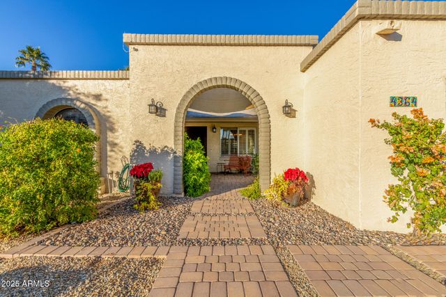 4364 E SHEENA Drive, Phoenix, AZ 85032