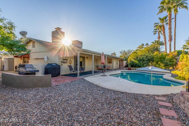 4364 E SHEENA Drive, Phoenix, AZ 85032