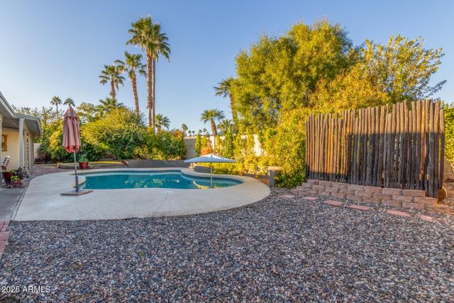 4364 E SHEENA Drive, Phoenix, AZ 85032