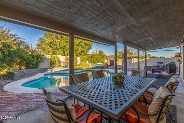 4364 E SHEENA Drive, Phoenix, AZ 85032