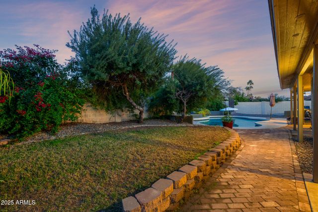 4364 E SHEENA Drive, Phoenix, AZ 85032