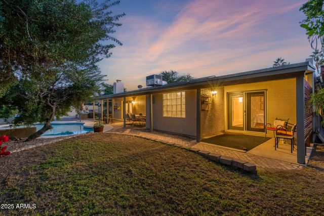 4364 E SHEENA Drive, Phoenix, AZ 85032