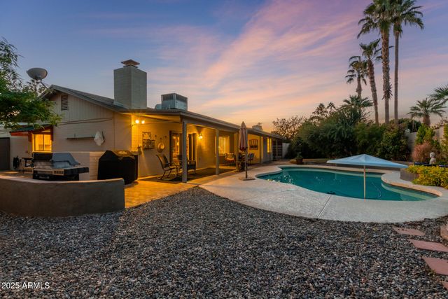 4364 E SHEENA Drive, Phoenix, AZ 85032