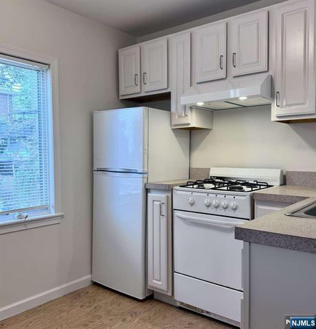 651 Day Avenue, Ridgefield, NJ 07657