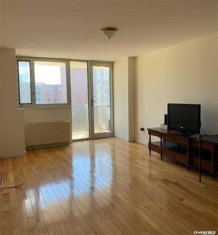 133-38 Sanford Avenue 7E, Flushing, NY 11355