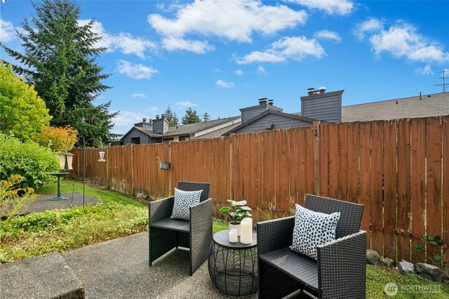 445 Shelton Place NE, Renton, WA 98056
