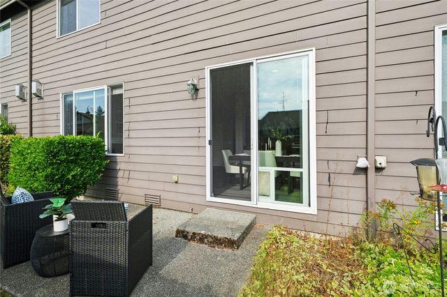 445 Shelton Place NE, Renton, WA 98056