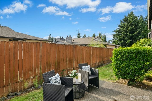 445 Shelton Place NE, Renton, WA 98056