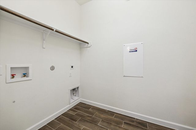 205 Castlegate Lane, Jersey Village, TX 77065