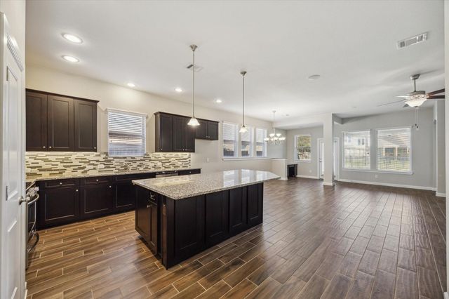 205 Castlegate Lane, Jersey Village, TX 77065