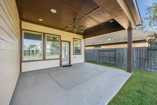 205 Castlegate Lane, Jersey Village, TX 77065