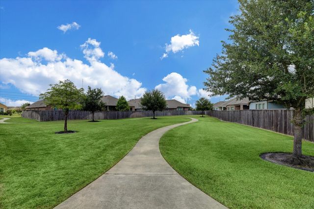 205 Castlegate Lane, Jersey Village, TX 77065