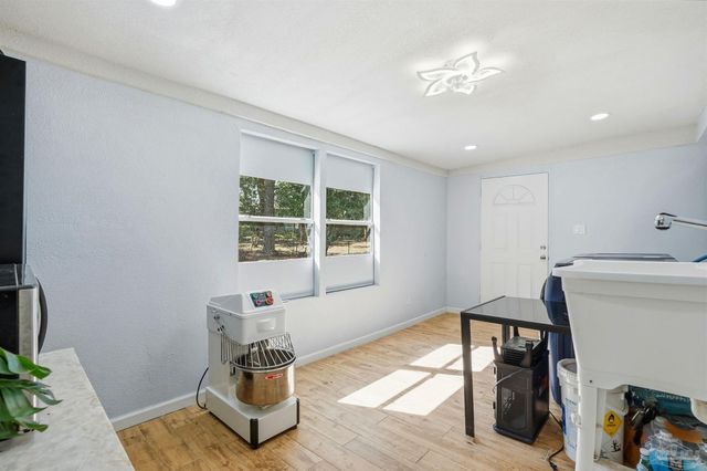 305 N Madison Dr, Pensacola, FL 32505