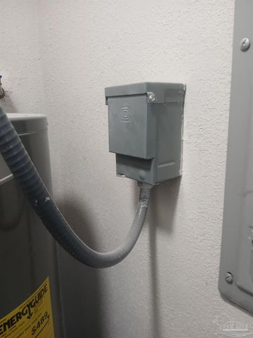 305 N Madison Dr, Pensacola, FL 32505