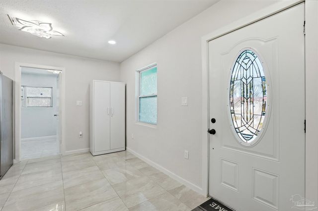 305 N Madison Dr, Pensacola, FL 32505