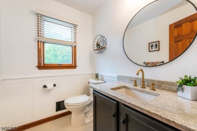 28 Kingswood Ct, Montgomery Twp., NJ 08502