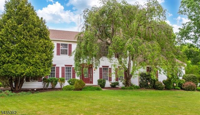 28 Kingswood Ct, Montgomery Twp., NJ 08502