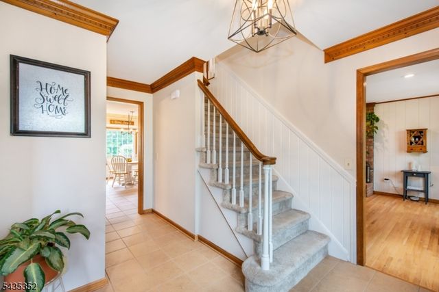 28 Kingswood Ct, Montgomery Twp., NJ 08502