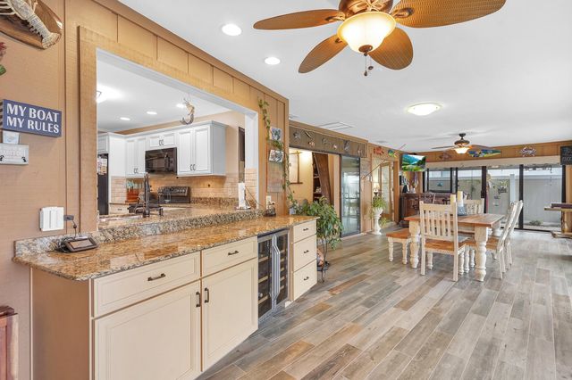 4 Calusa Ct, Palm Coast, FL 32137