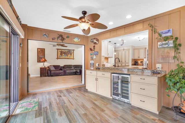 4 Calusa Ct, Palm Coast, FL 32137