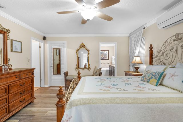 4 Calusa Ct, Palm Coast, FL 32137