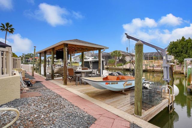 4 Calusa Ct, Palm Coast, FL 32137