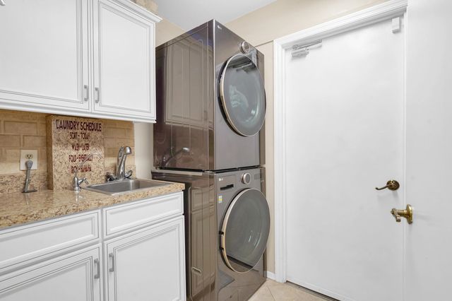 4 Calusa Ct, Palm Coast, FL 32137