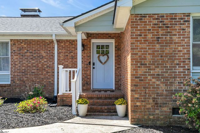 20 Cannon Circle, Greenville, SC 29607