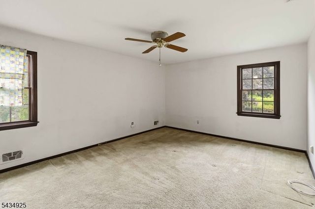 5 Twin Brooks Trl, Chester Twp., NJ 07930