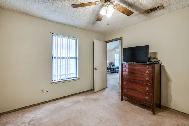 515 Guerin Drive, Arlington, TX 76012