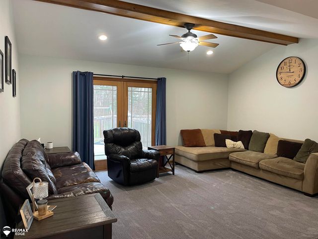 10275 Newland Drive, Otisville, MI 48463