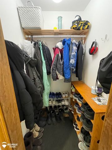 10275 Newland Drive, Otisville, MI 48463