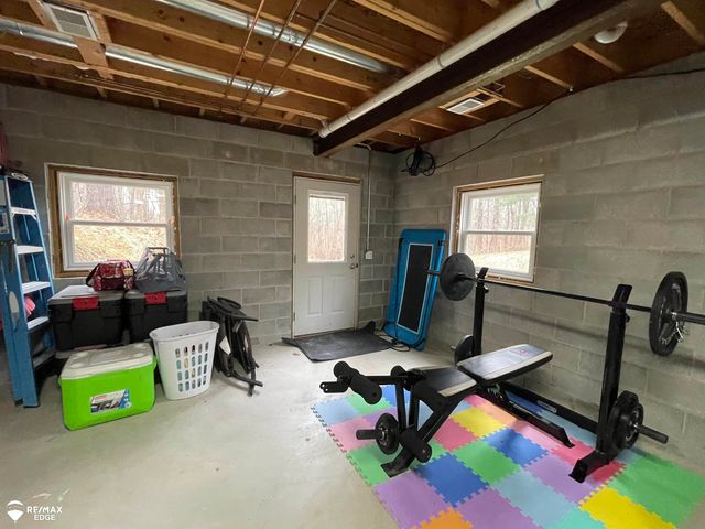 10275 Newland Drive, Otisville, MI 48463