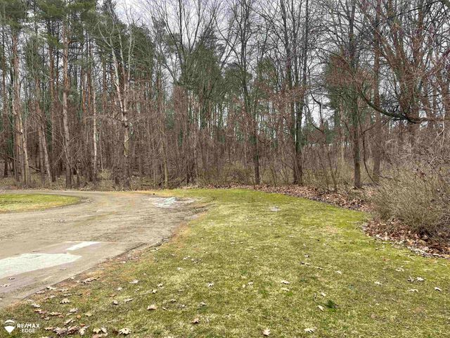 10275 Newland Drive, Otisville, MI 48463