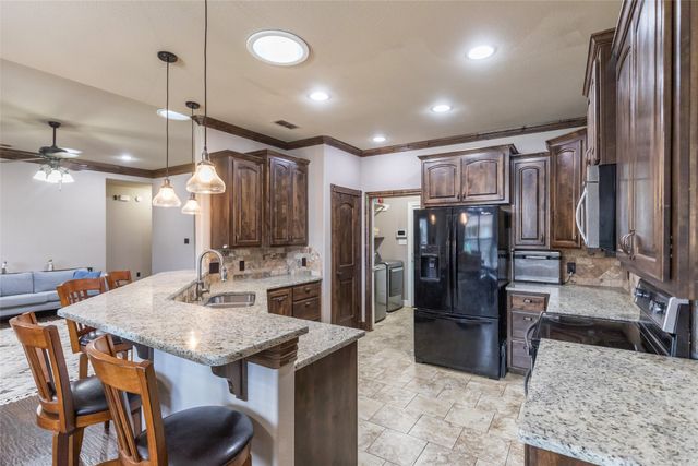 818 Great Waters Drive, Abilene, TX 79602