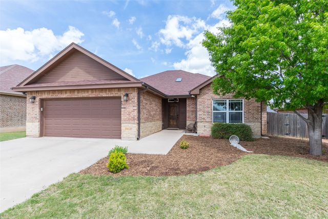 818 Great Waters Drive, Abilene, TX 79602