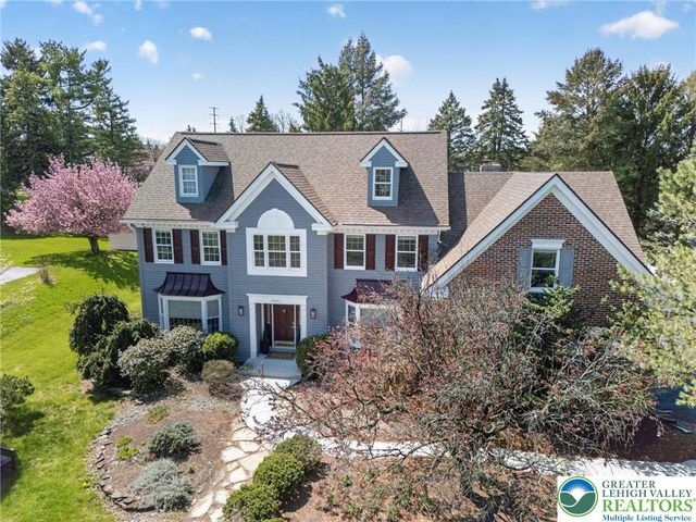 4831 South Hedgerow Drive, Lower Macungie Twp, PA 18103