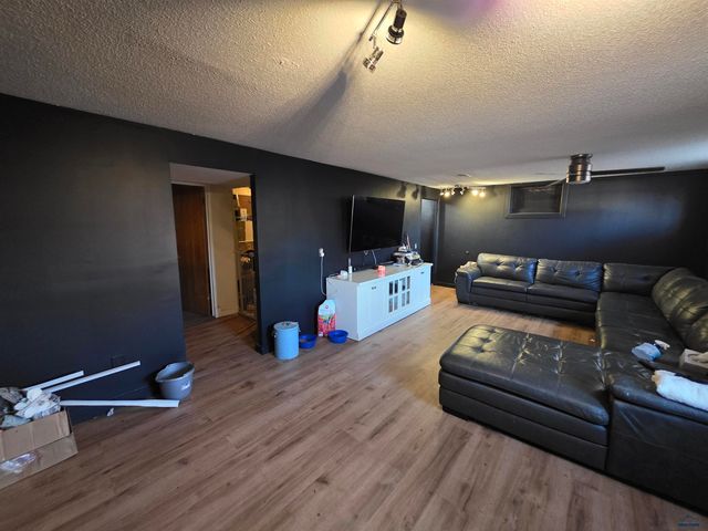 418 E COLLEGE AVE, Rapid City, SD 57701