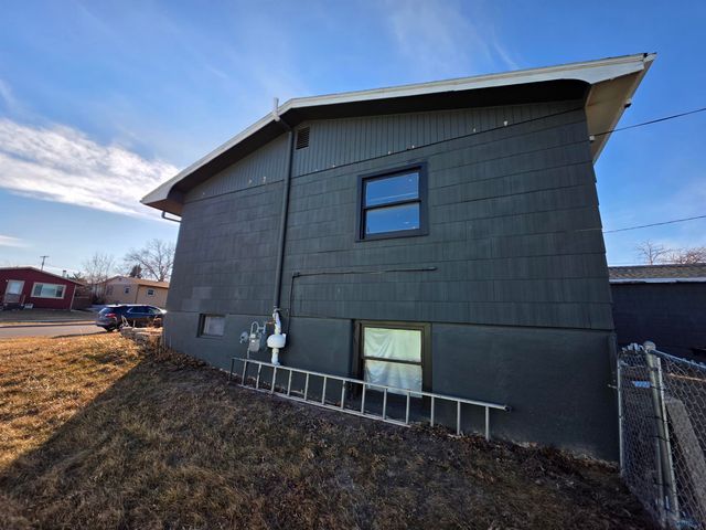 418 E COLLEGE AVE, Rapid City, SD 57701