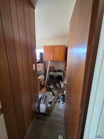 418 E COLLEGE AVE, Rapid City, SD 57701