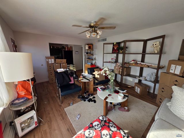 418 E COLLEGE AVE, Rapid City, SD 57701