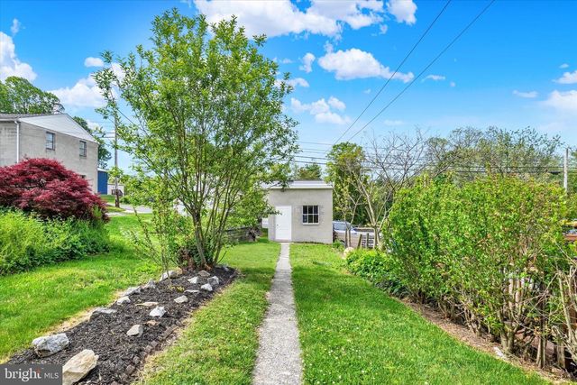 324 E MAIN ST, Dallastown, PA 17313