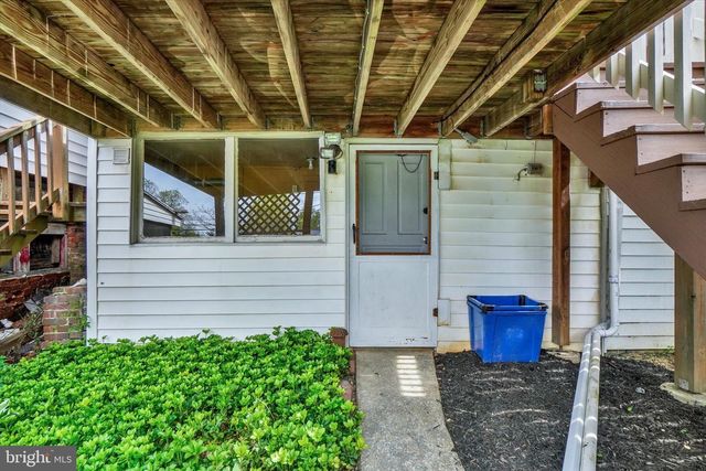 324 E MAIN ST, Dallastown, PA 17313
