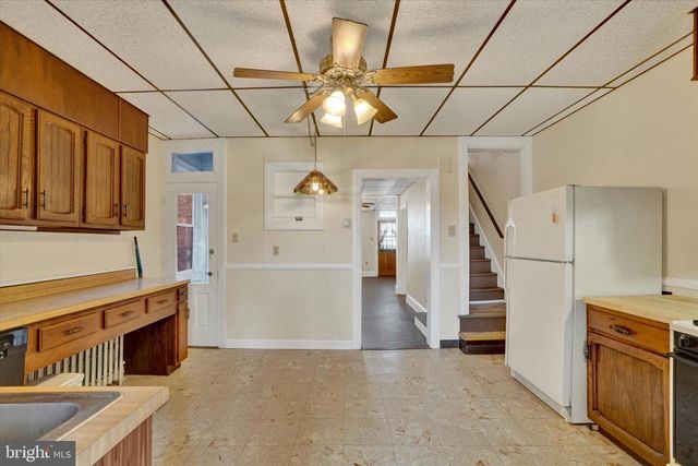 324 E MAIN ST, Dallastown, PA 17313