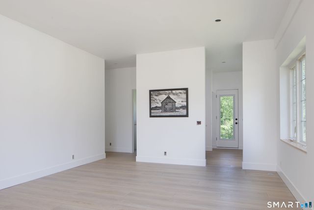 35 Emmons Lane, North Canaan, CT 06018