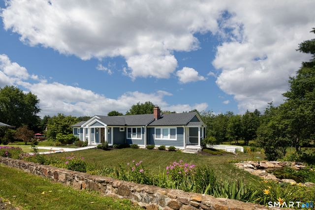 35 Emmons Lane, North Canaan, CT 06018