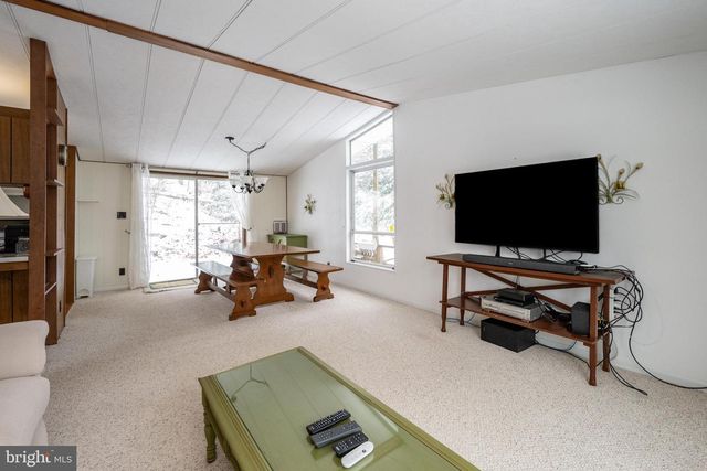 16 LEMLEY, Oakland, MD 21550