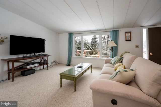 16 LEMLEY, Oakland, MD 21550