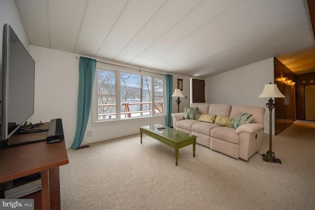 16 LEMLEY, Oakland, MD 21550