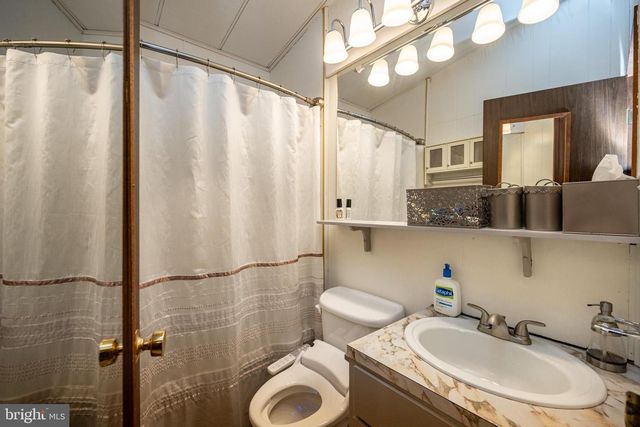 16 LEMLEY, Oakland, MD 21550